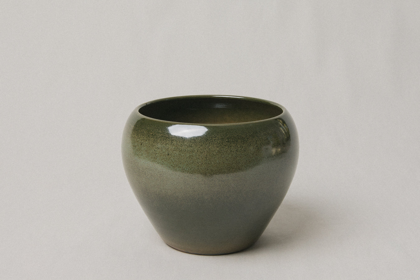 Medium ceramic BOWL/POT _ 1038