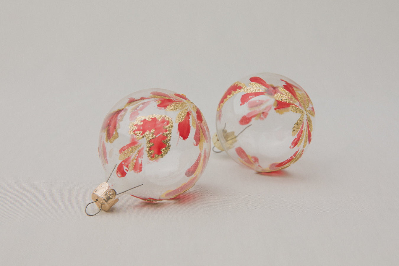 Vintage GLASS ORNAMENT with heart motif _ 1067