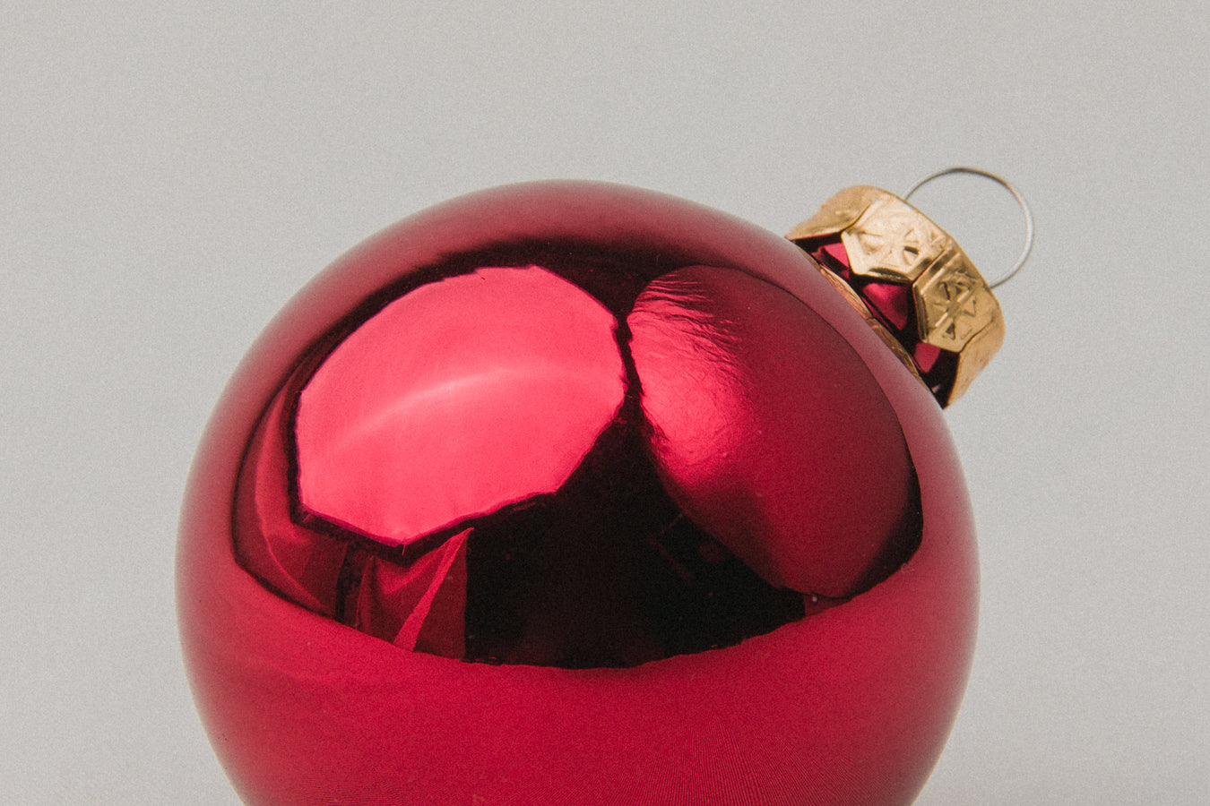 Red glass ball ORNAMENT _ 1145