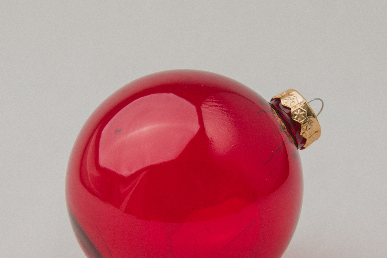Red glass ball ORNAMENT _ 1148