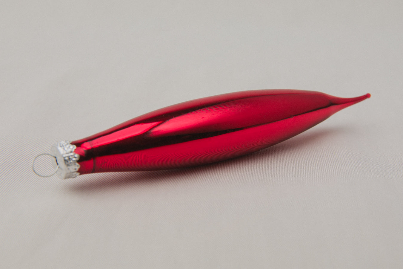 Red glass icicle ORNAMENT _ 1159