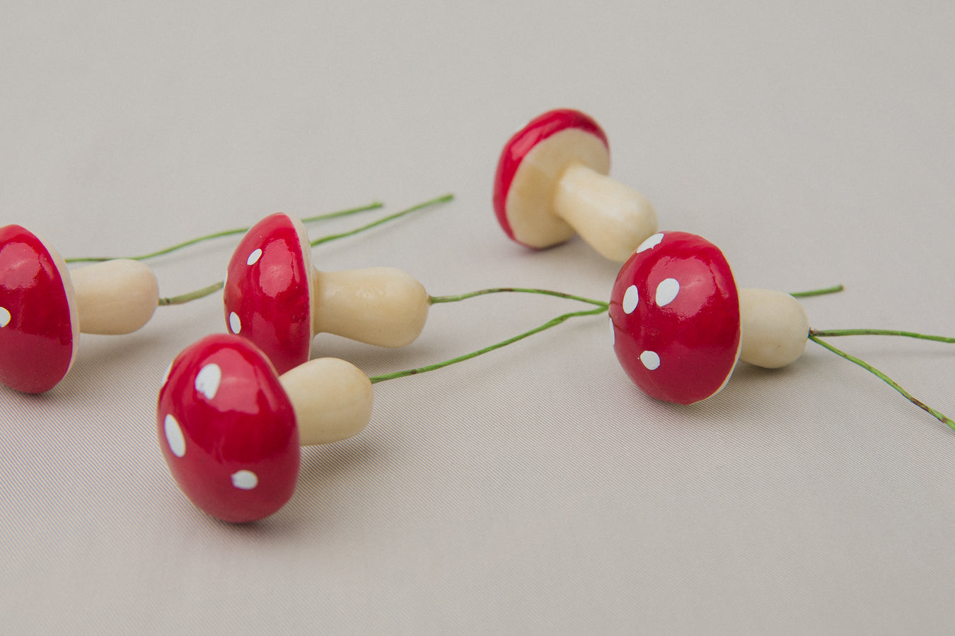 Medium red mushroom ORNAMENTS