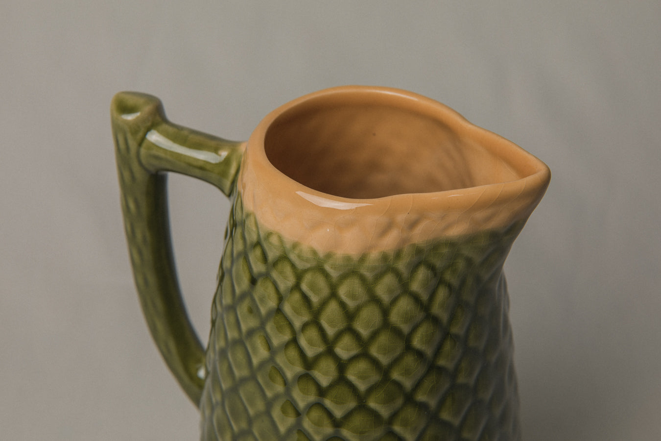 Pine cone PITCHER _ 1183