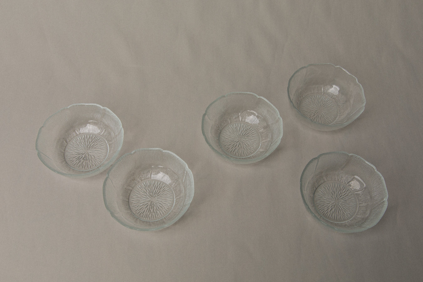 Set of five textured glass BOWLS small _ 1198