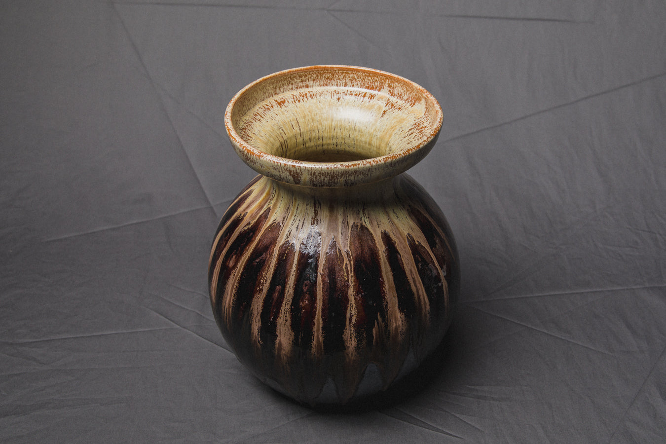 Sphere VASE by Éva Bod _ 913