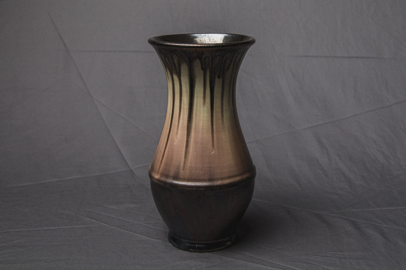 VASE by Éva Bod _ 929R