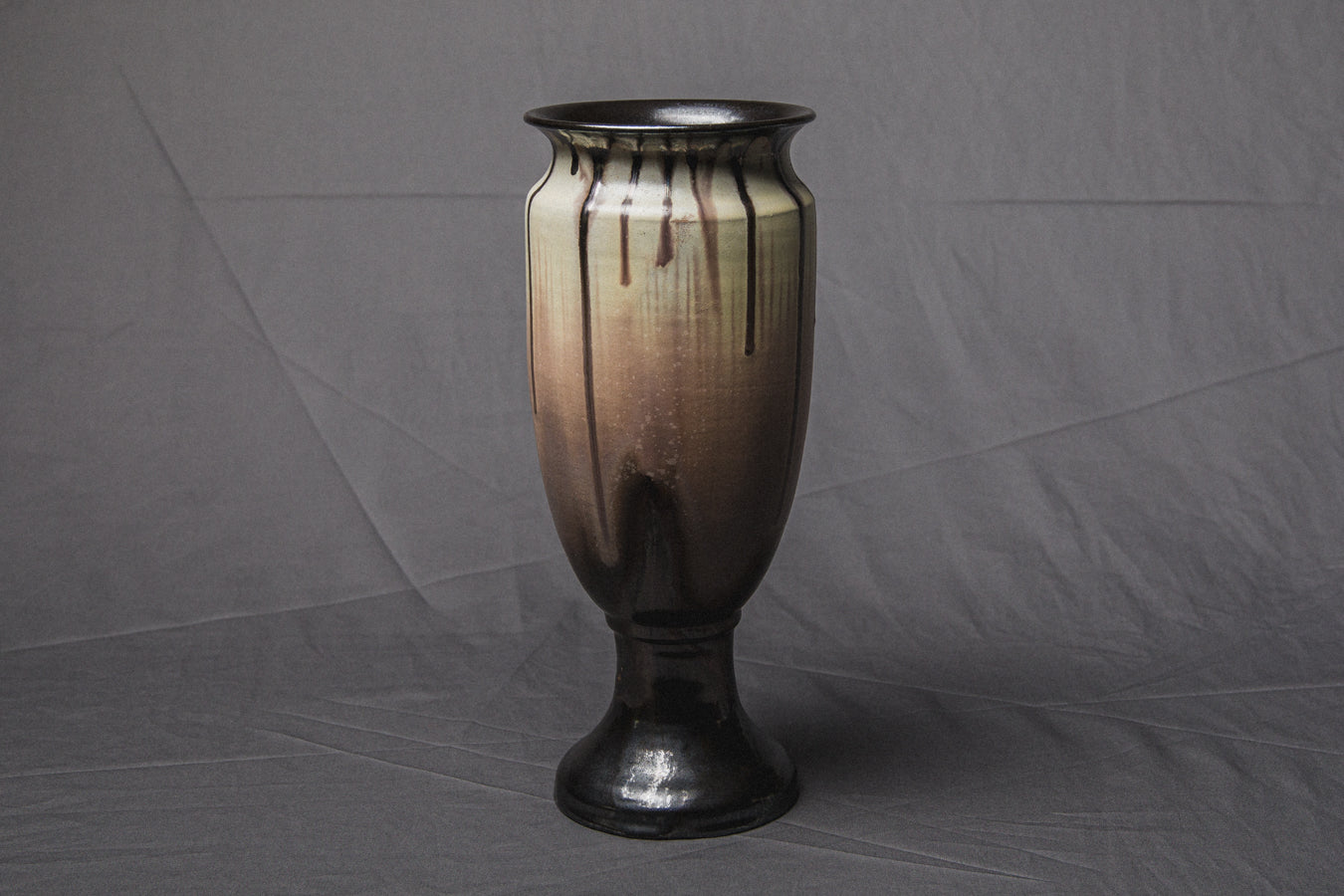 Urn VASE by Éva Bod _ 931