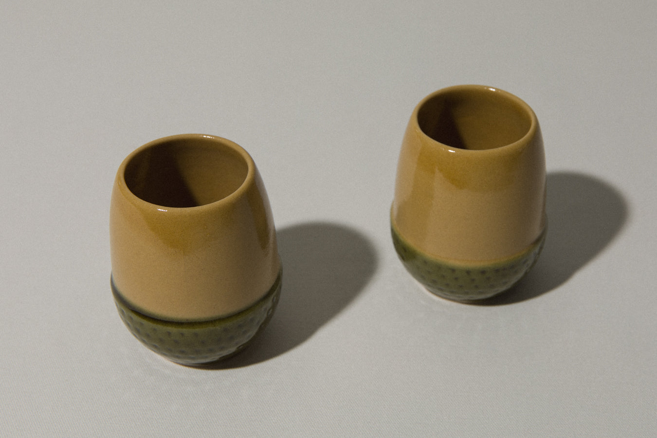 Set of two acorn TUMBLERS _ 845