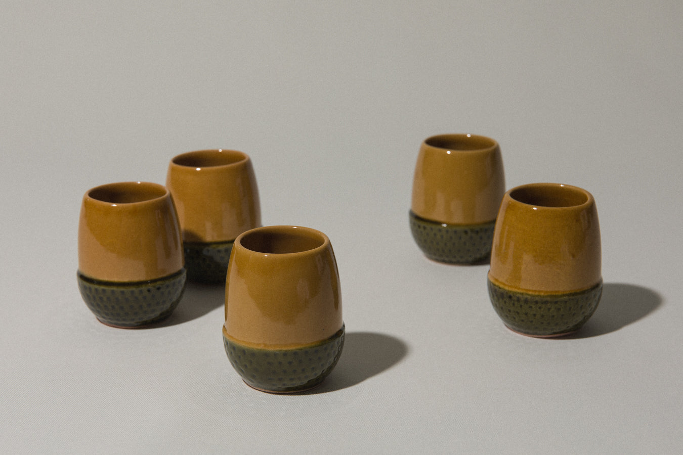 Set of five acorn TUMBLERS _ 847
