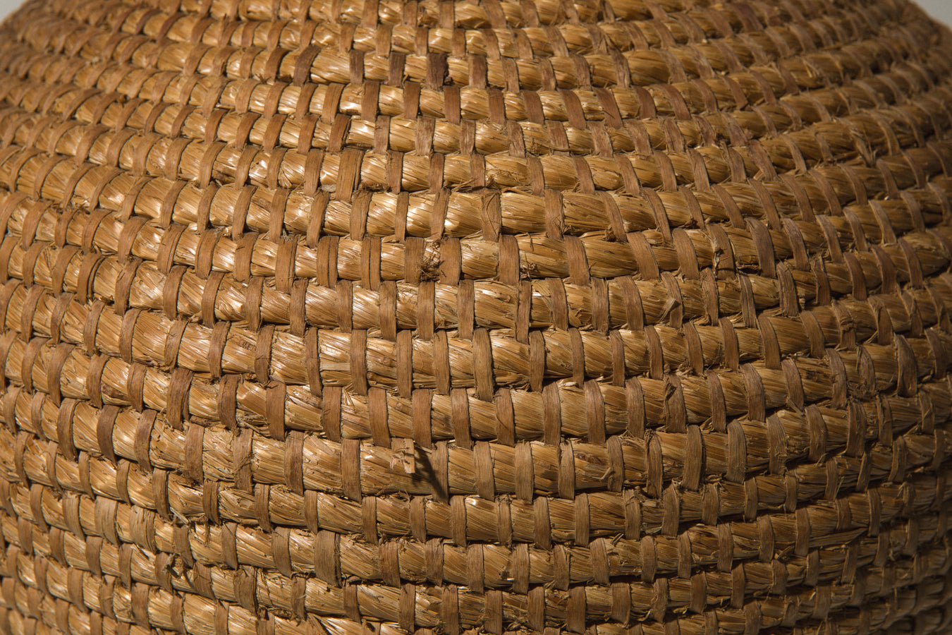 KÓPIC _ large roof thatch STORAGE BASKET