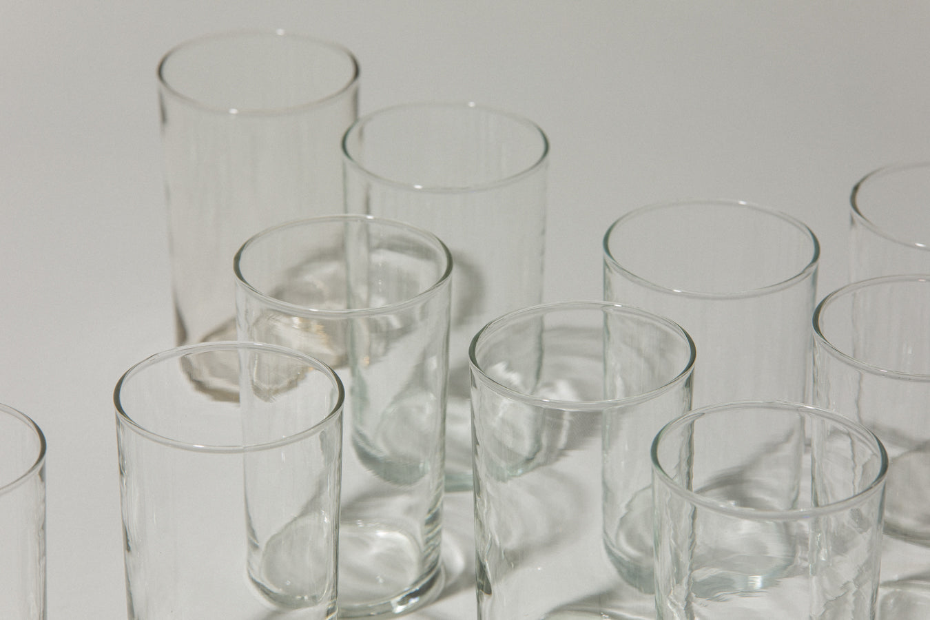 Set of fourteen drinking GLASSES