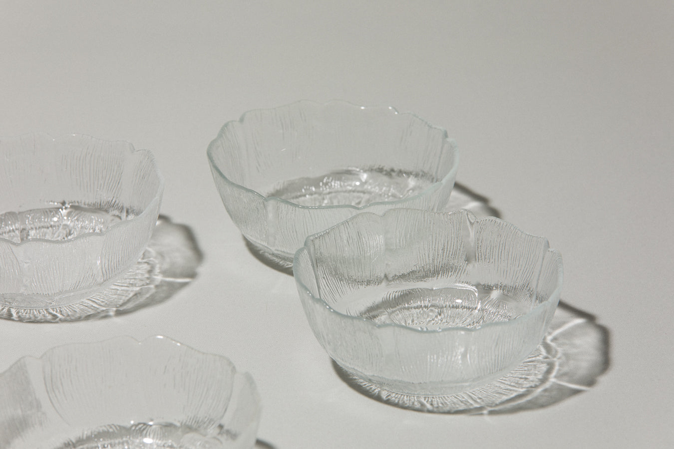 Set of five textured glass BOWLS small