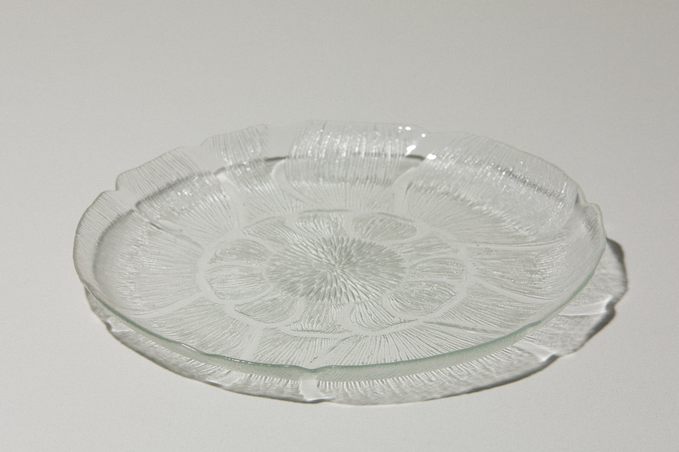 Textured glass SERVING PLATE