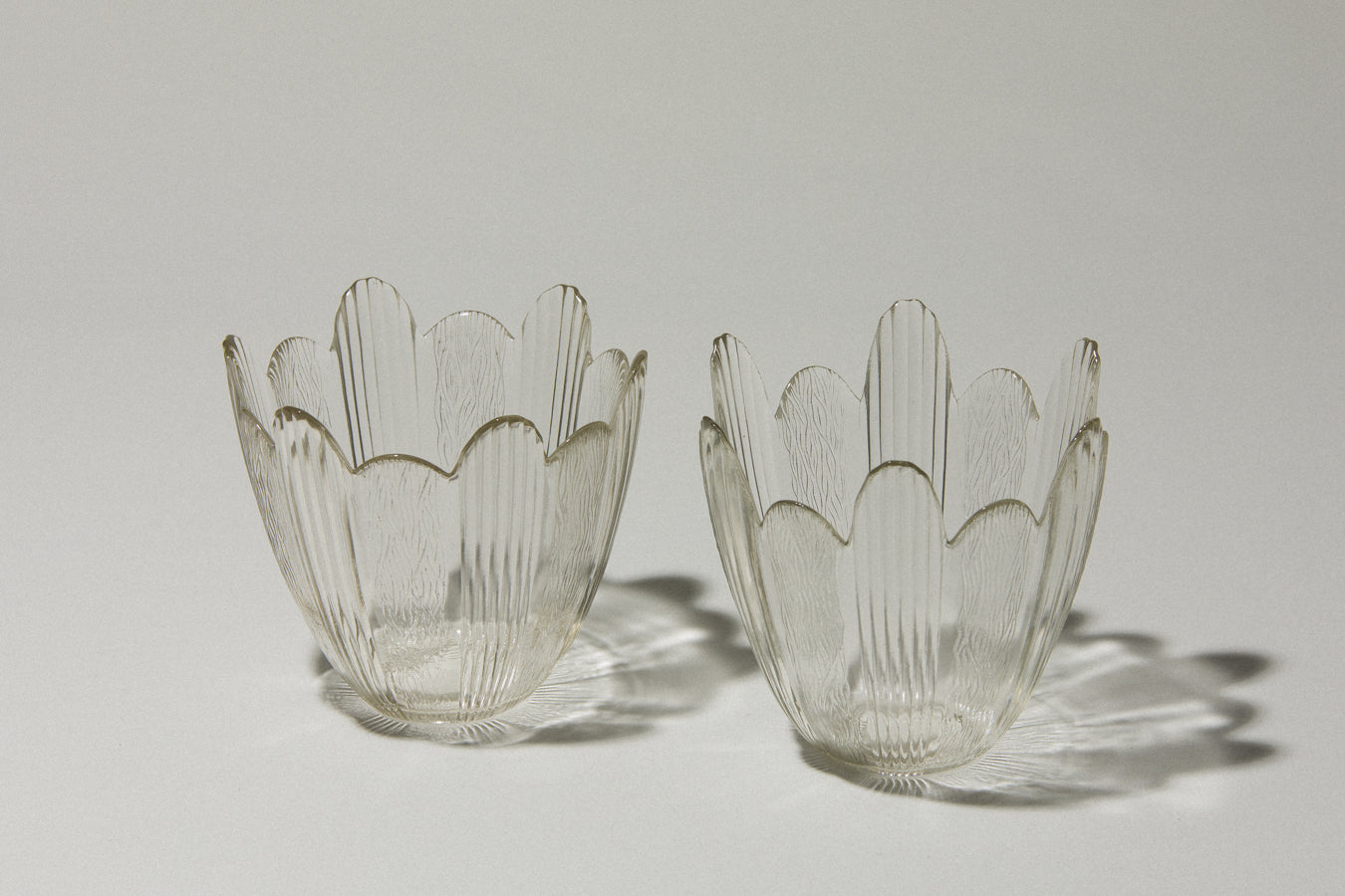 Set of two textured BOWLS