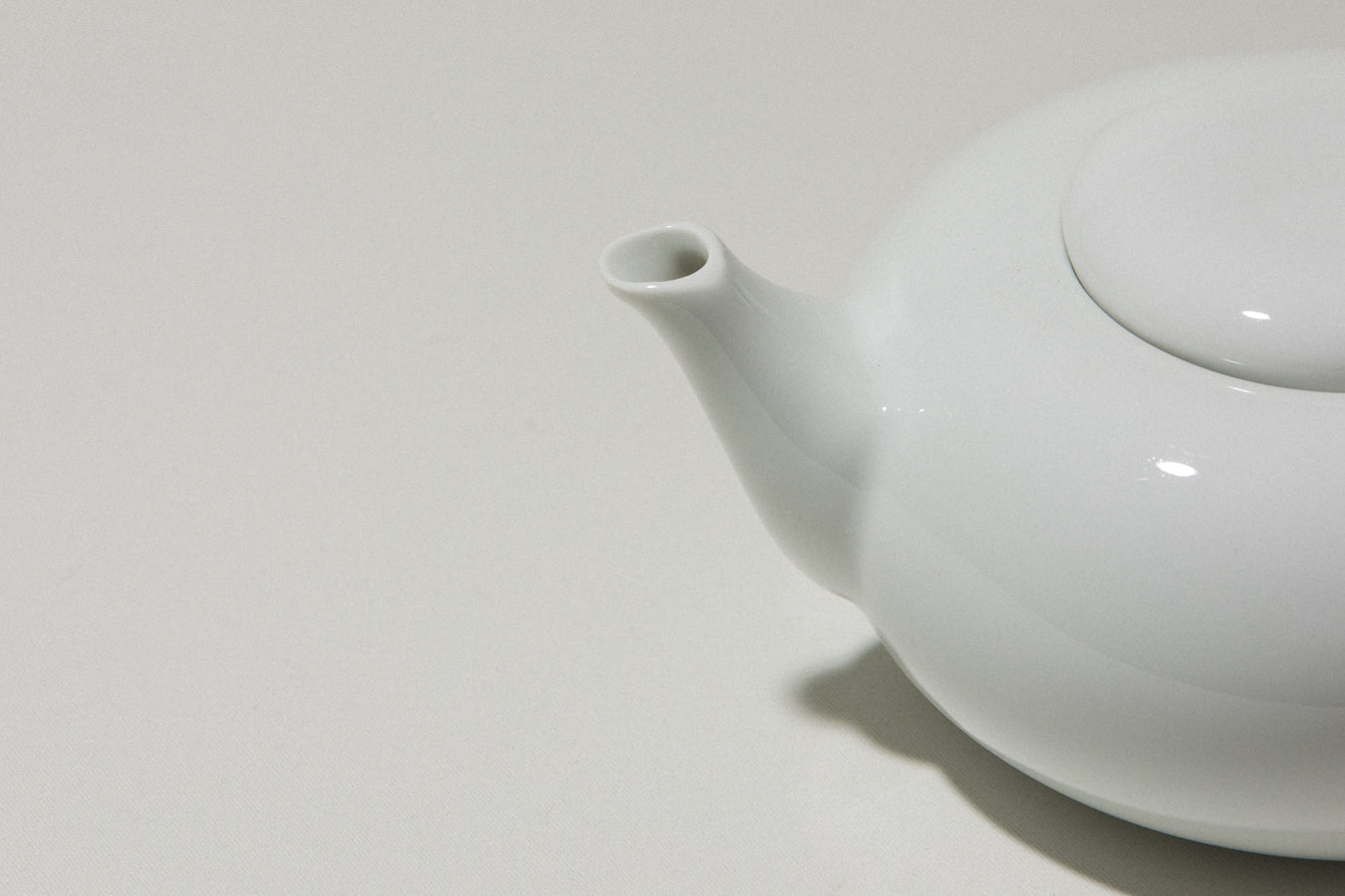 Porcelain TEA POT