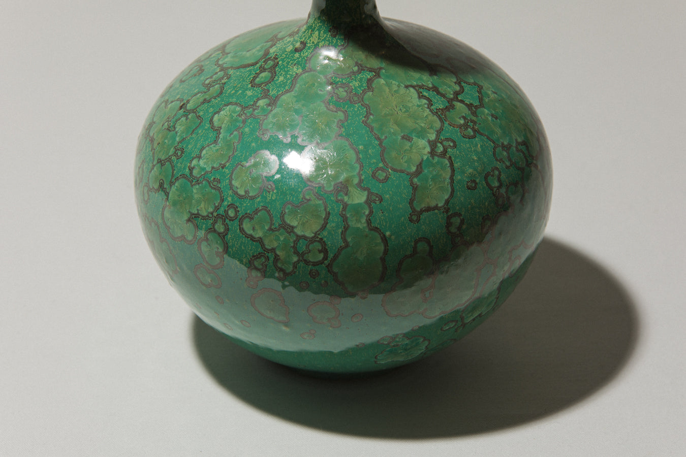 Porcelain VASE with green crystalline-glaze