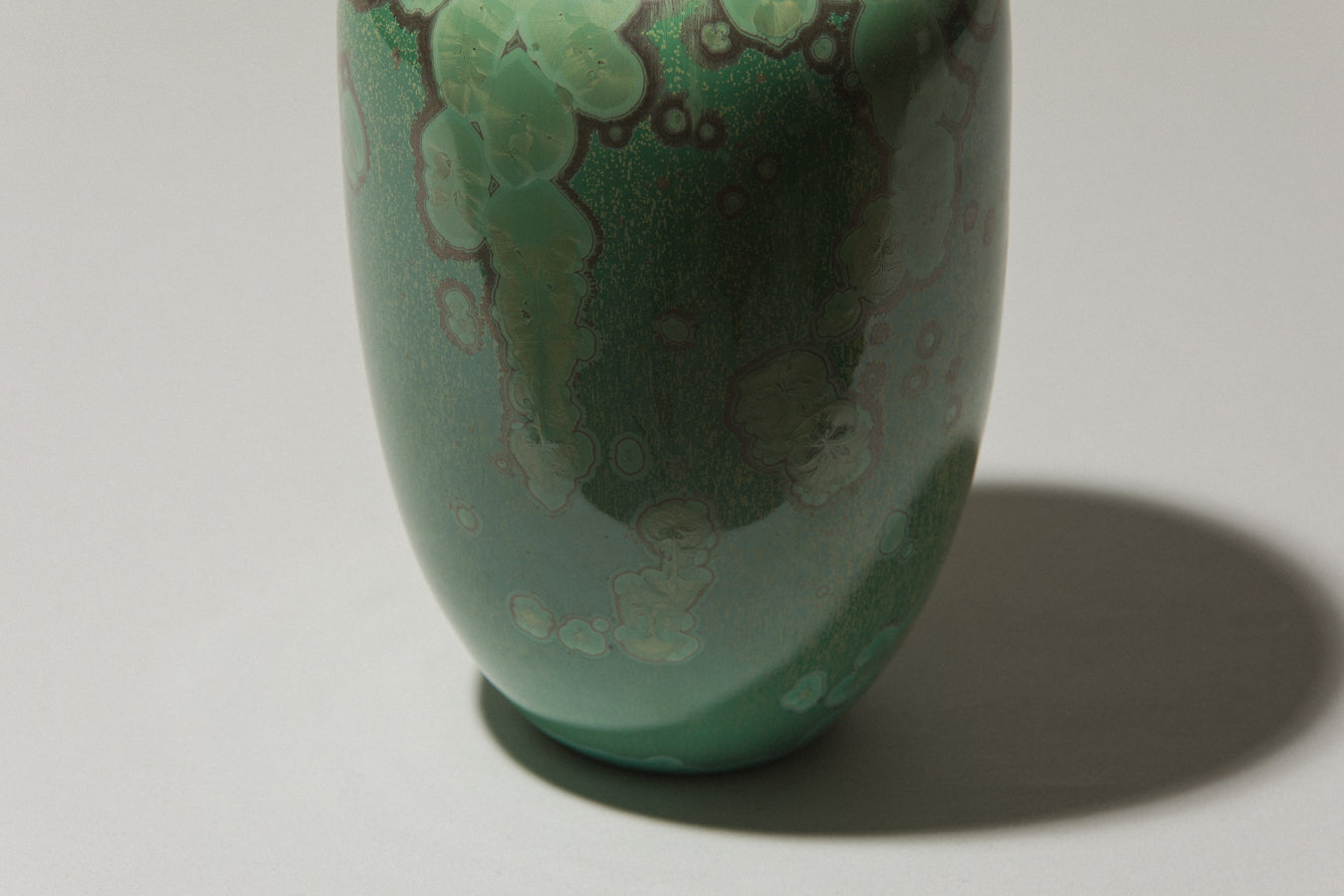 Porcelain VASE with green crystalline-glaze