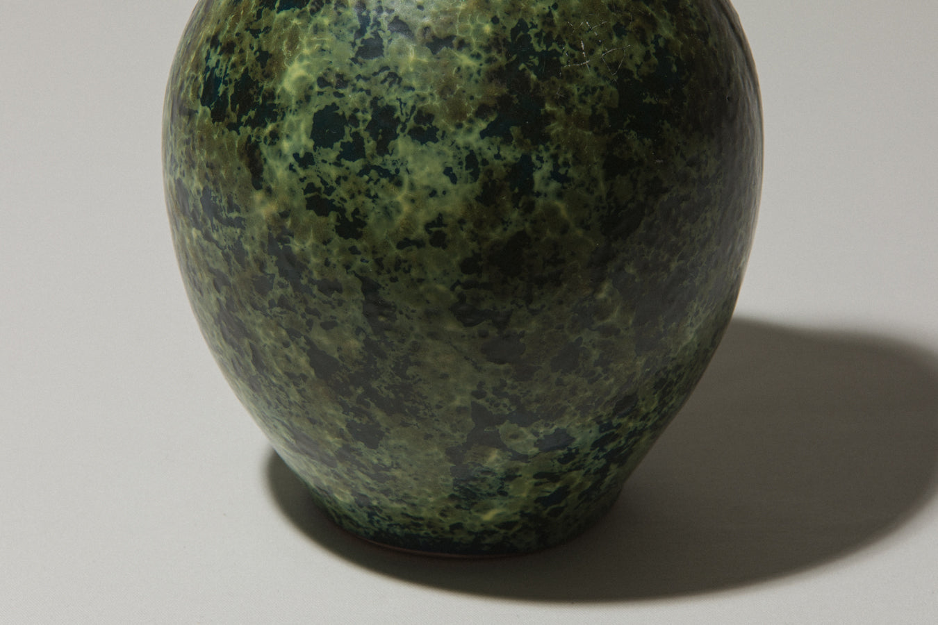 Tófej VASE with mottled glaze