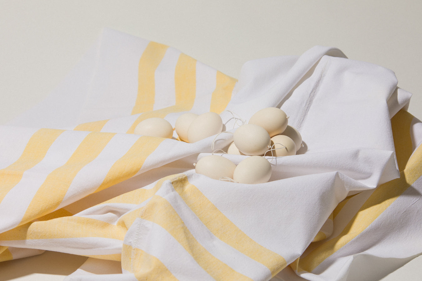 Set of six SMALL CHICKEN EGGS