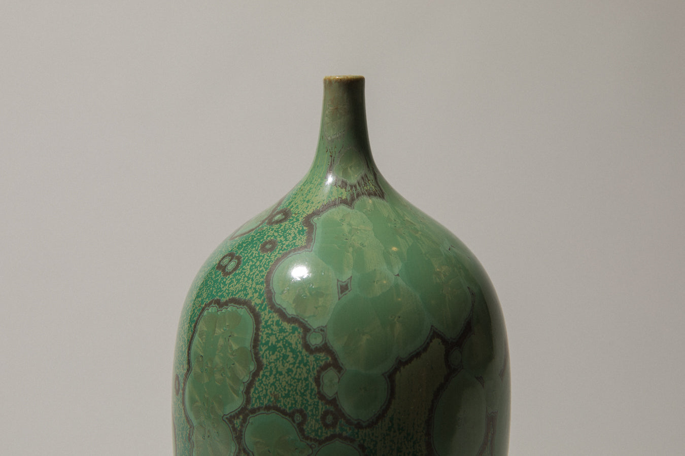 Porcelain VASE with green crystalline-glaze