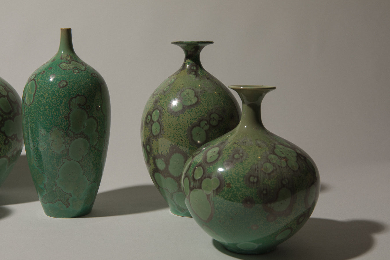 Porcelain VASE with green crystalline-glaze
