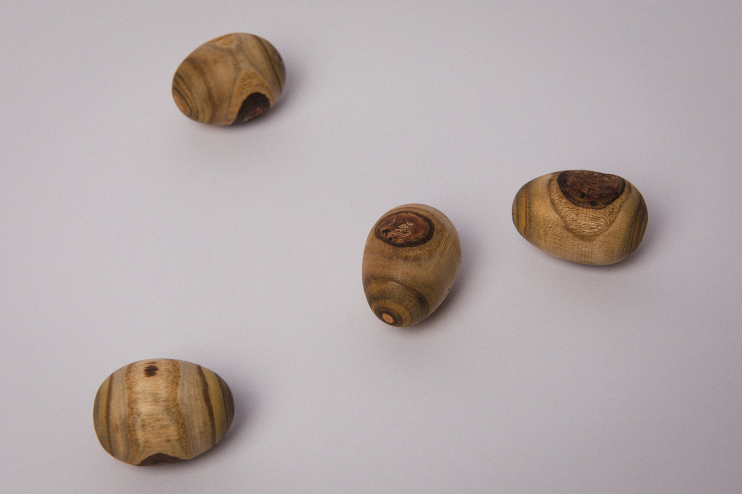 Set of four wooden EGGS small _ 1494