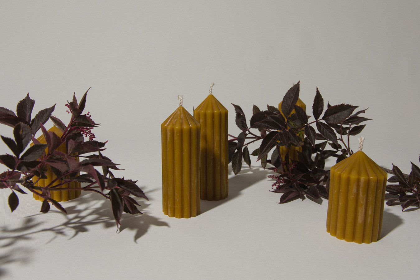 Ribbed beeswax CANDLE set of two