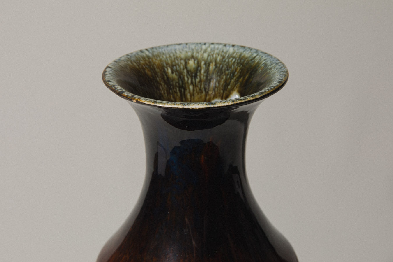 Rust brown FLOOR VASE