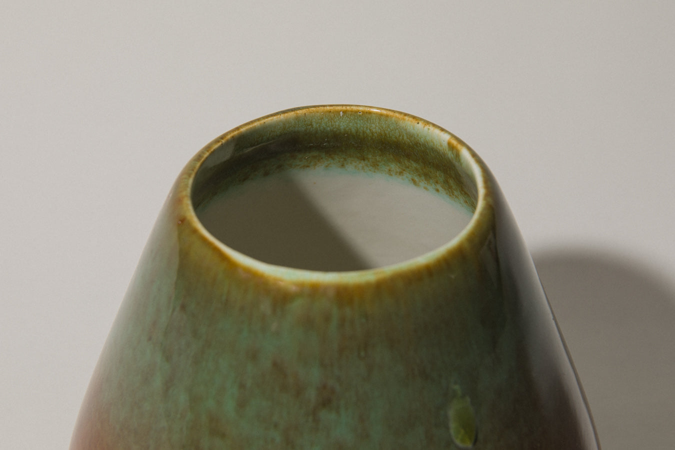 Faceted ovoid faience VASE _ 368