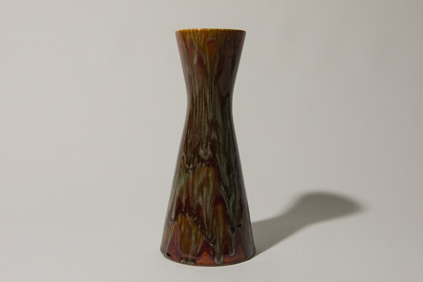 Hourglass faience VASE _ 383