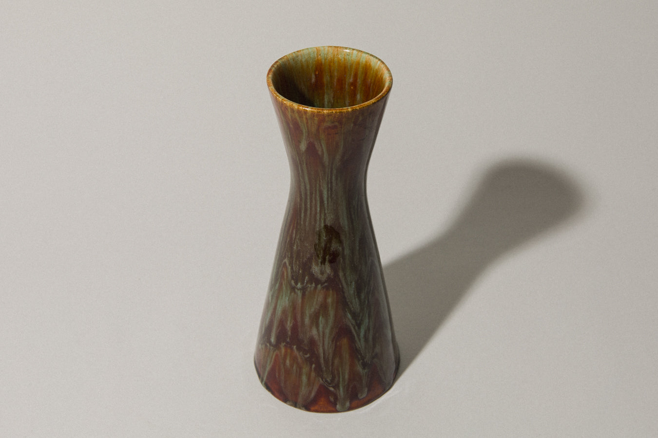 Hourglass faience VASE _ 383