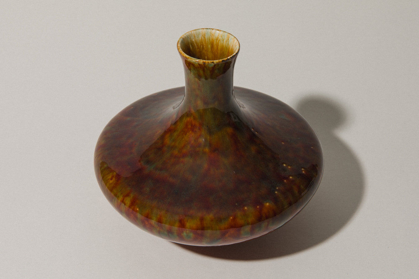 Discus shaped faience VASE _ 388