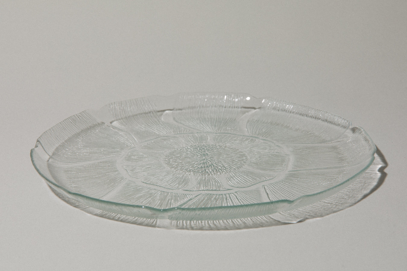 Textured glass SERVING PLATE