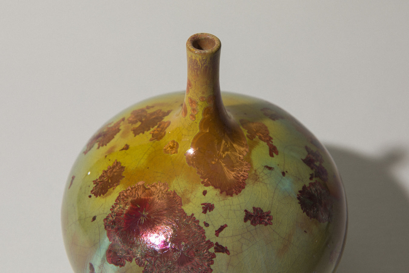 Porcelain VASE with crystalline-glaze