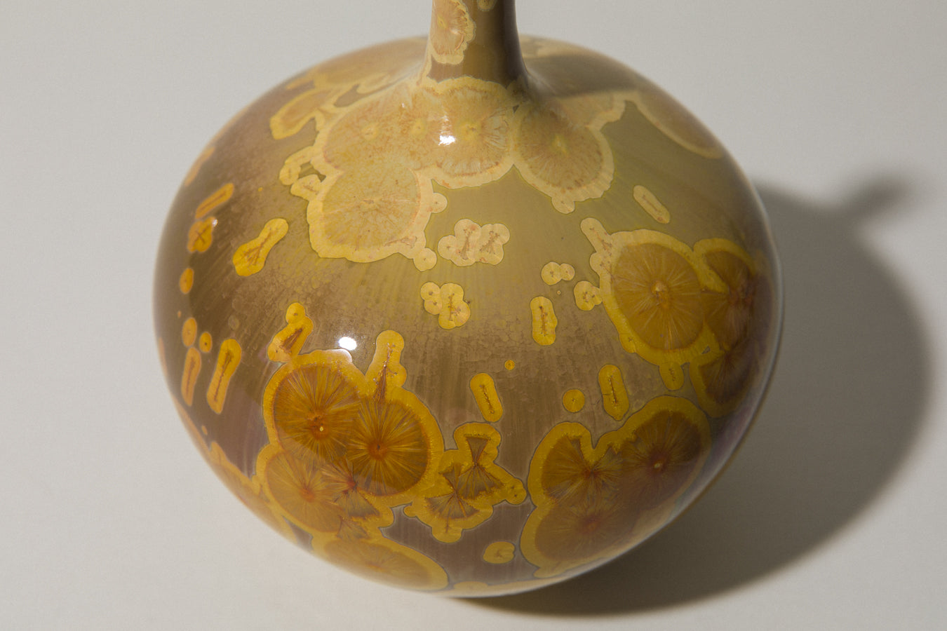 Porcelain VASE with crystalline-glaze