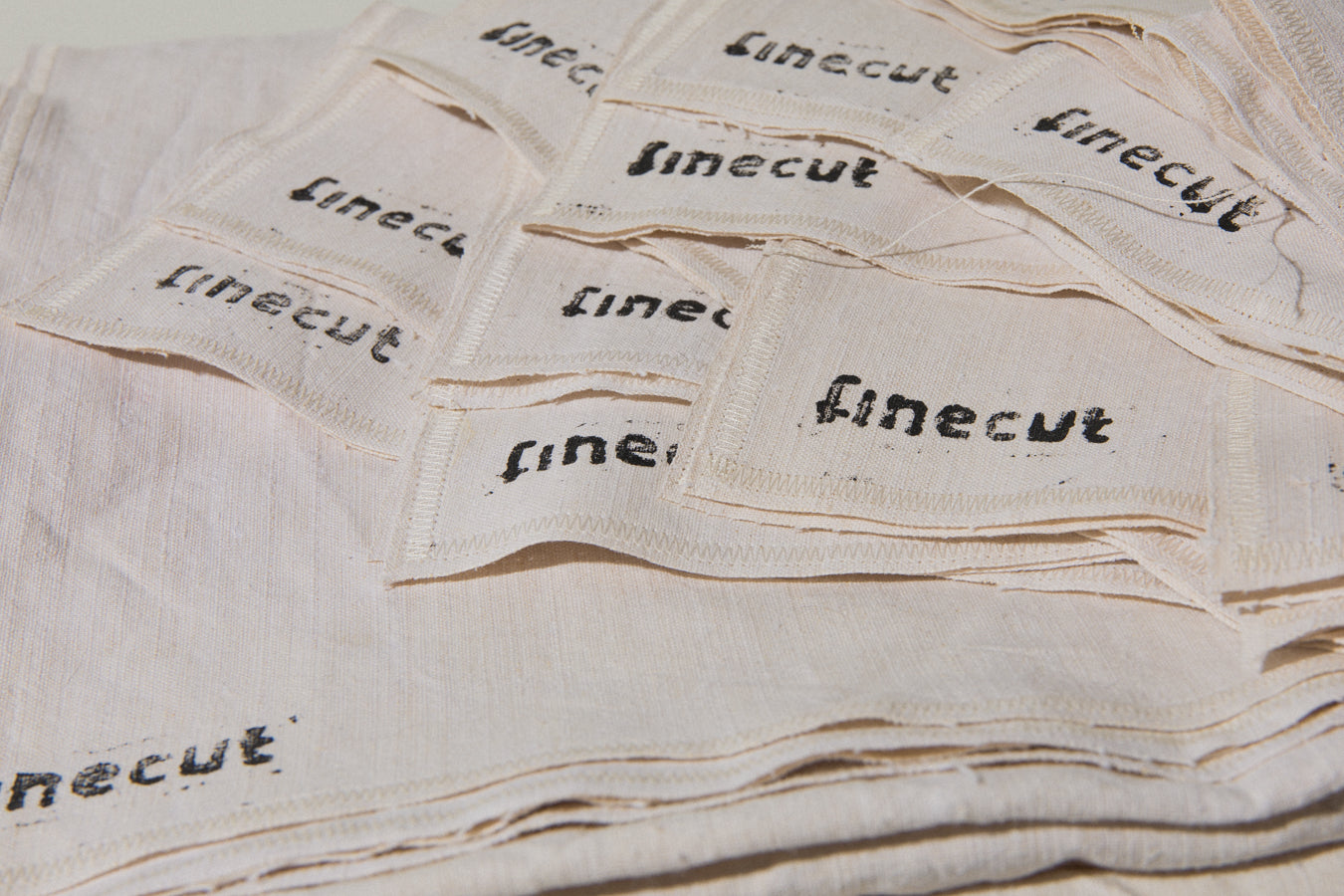 Vintage linen TABLECLOTH and NAPKIN SET
