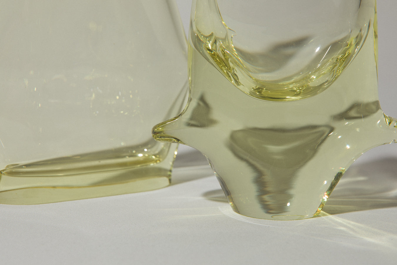 Yellow glass VASE _ 571
