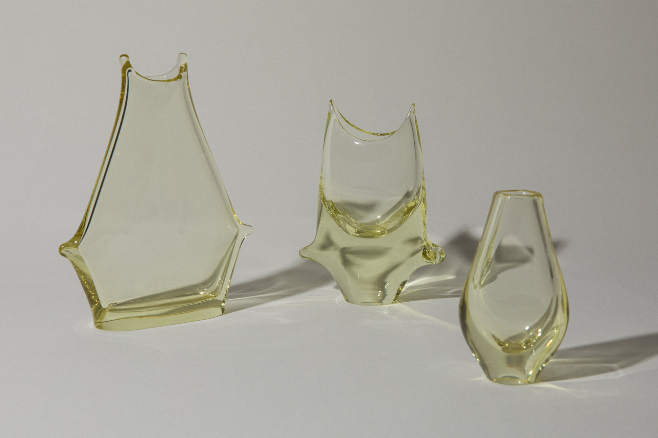 Yellow glass VASE _ 571