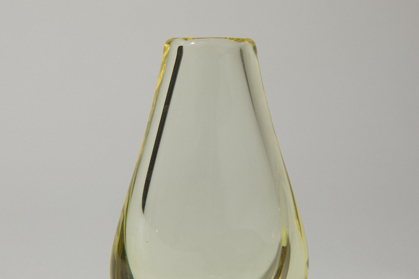 Yellow glass VASE _ 572