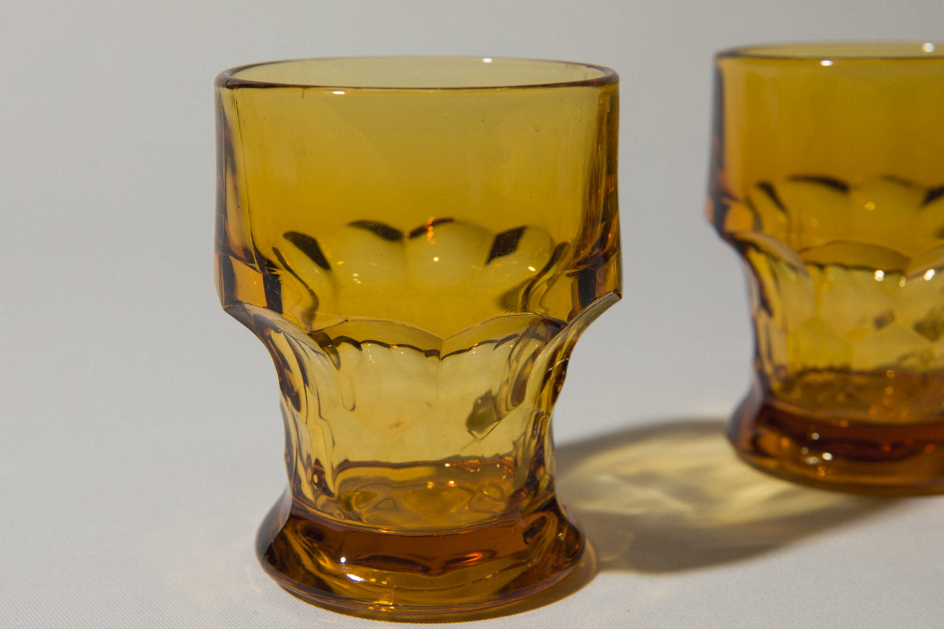 Set of two amber GLASSES