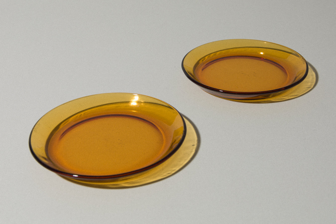Set of two amber DESSERT PLATES