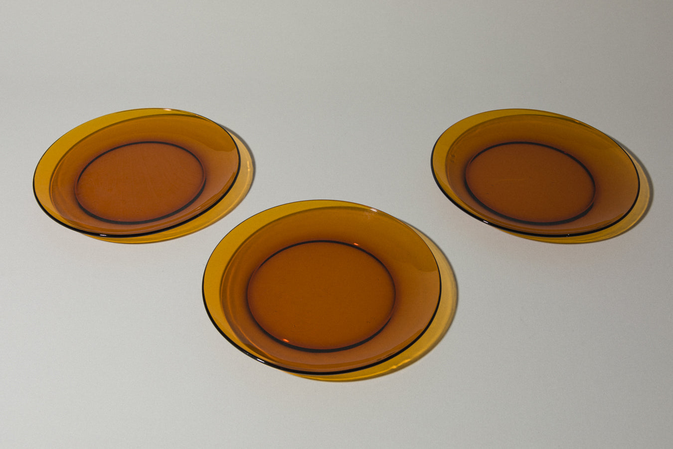 Set of three amber DINNER PLATES