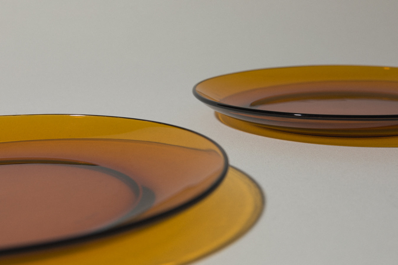 Set of three amber DINNER PLATES