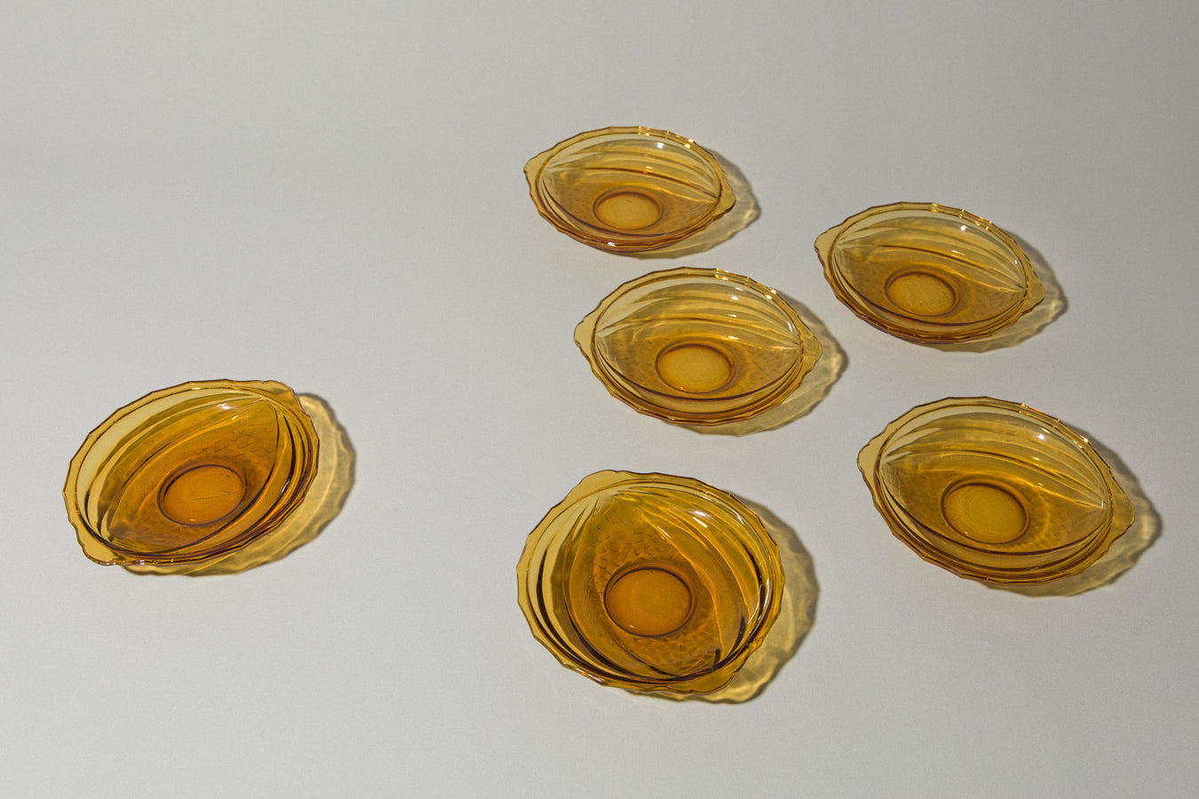 Set of six SERVING PLATES small