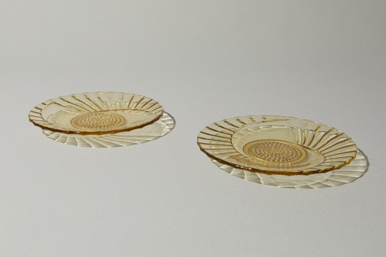 Set of two SERVING PLATES small