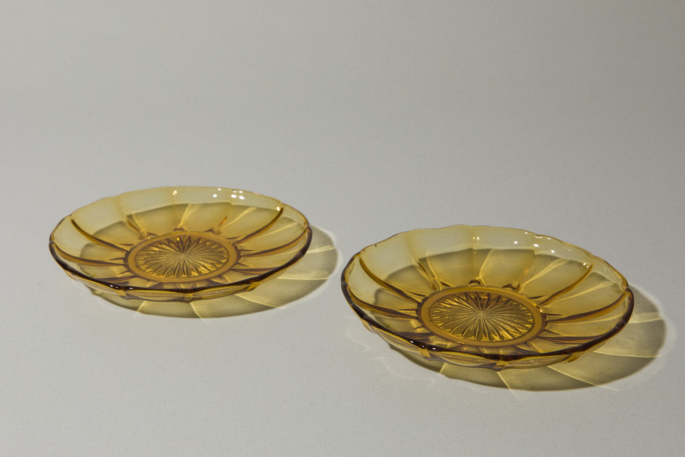 Set of two SERVING PLATES small