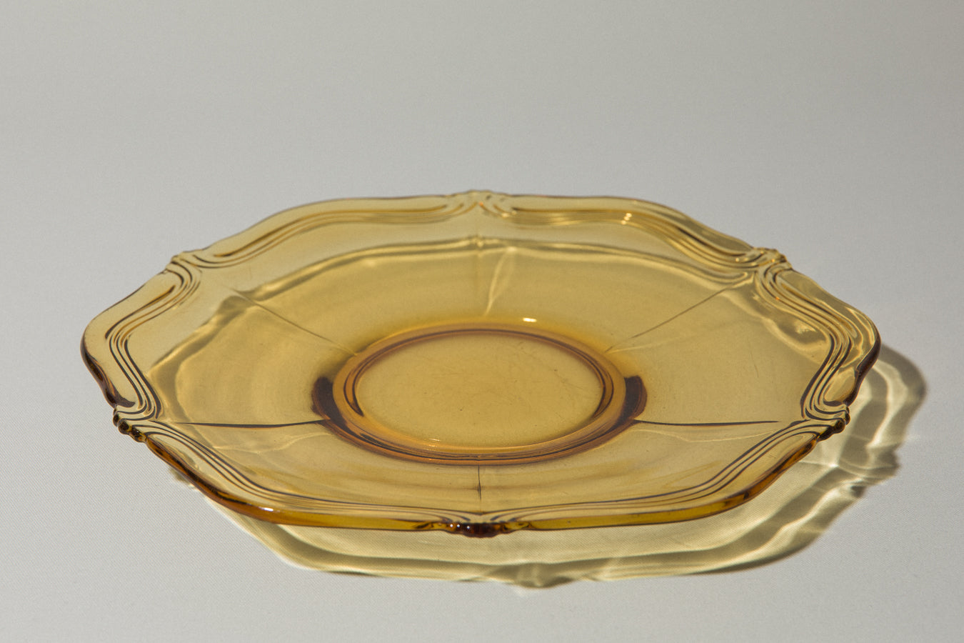 Amber glass SERVING PLATE