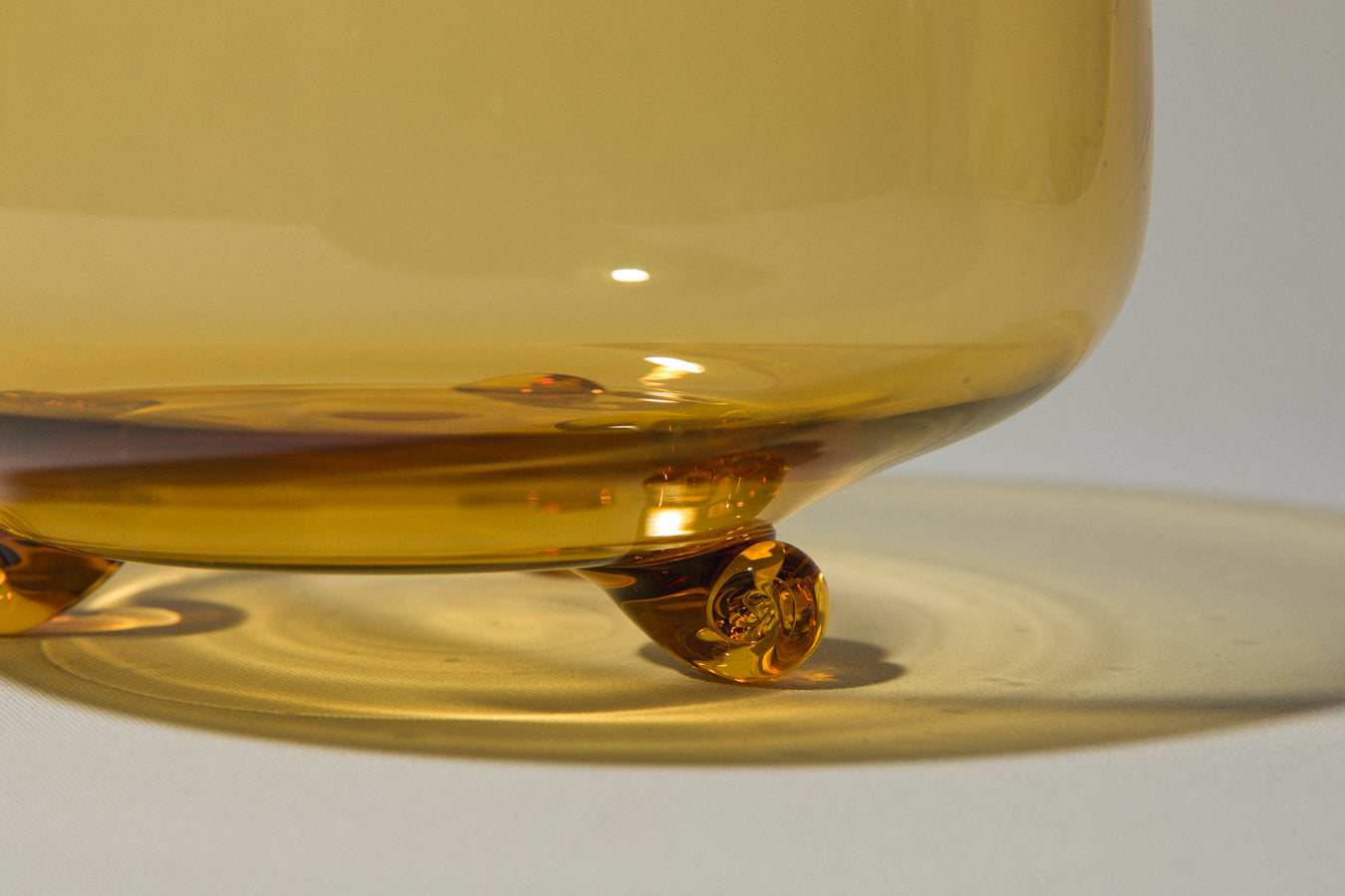 Amber glass SERVING BOWL