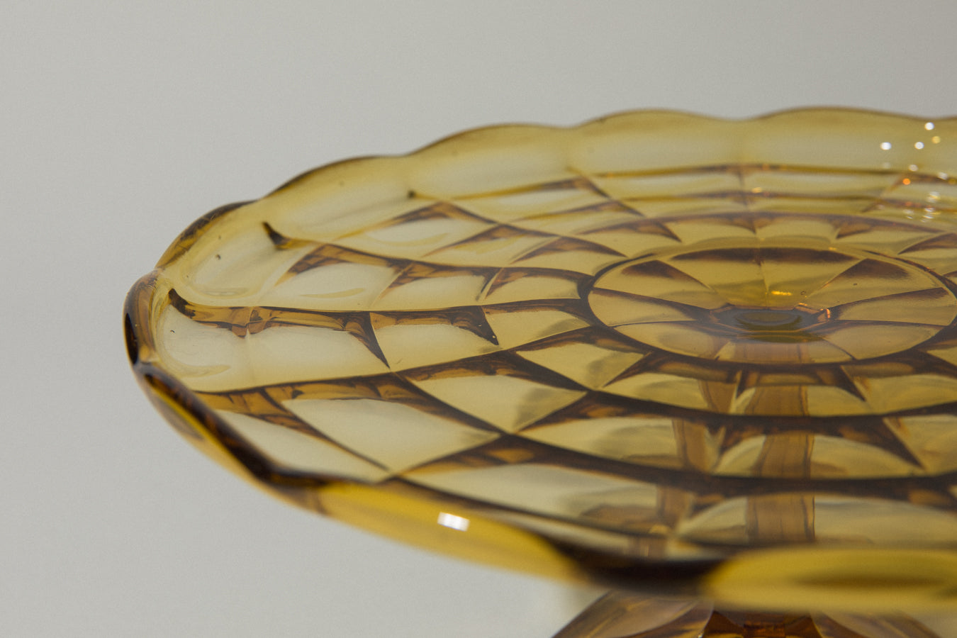 Amber glass CAKE STAND