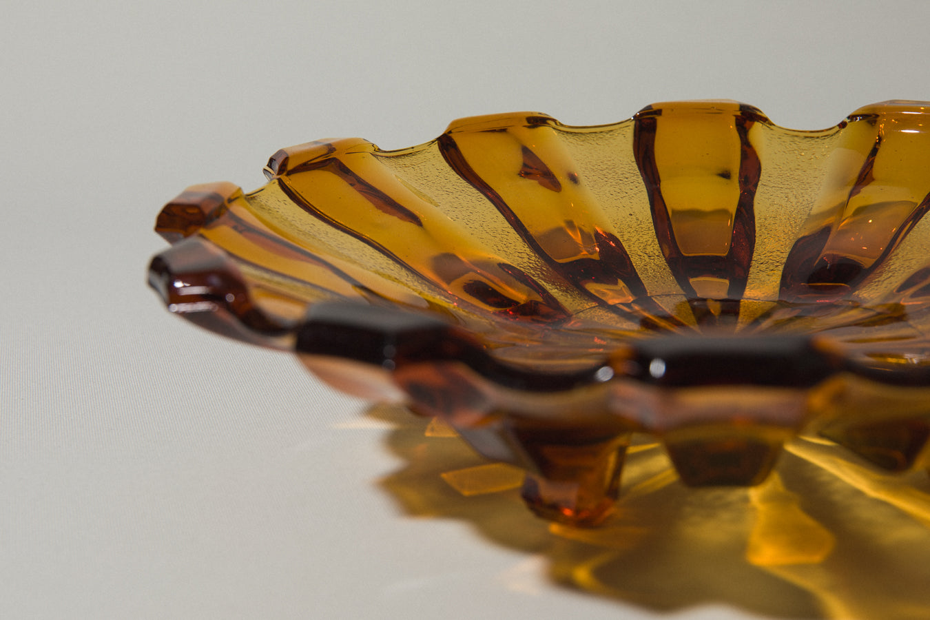 Amber glass SERVING BOWL